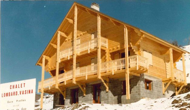 Wooden chalet made by Lombard Vasina in 1981